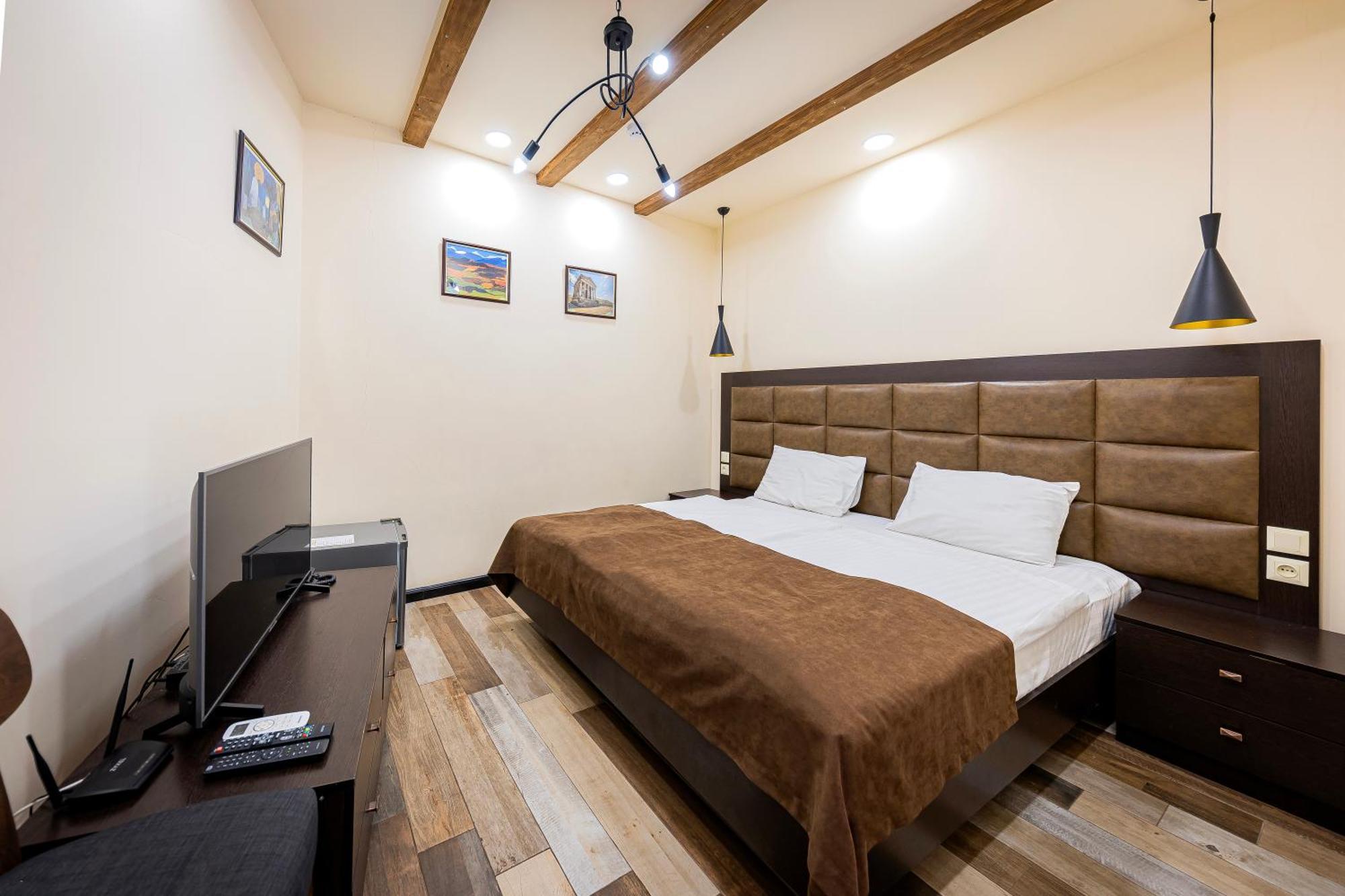 Boutique Living Hotel Yerevan Exterior photo