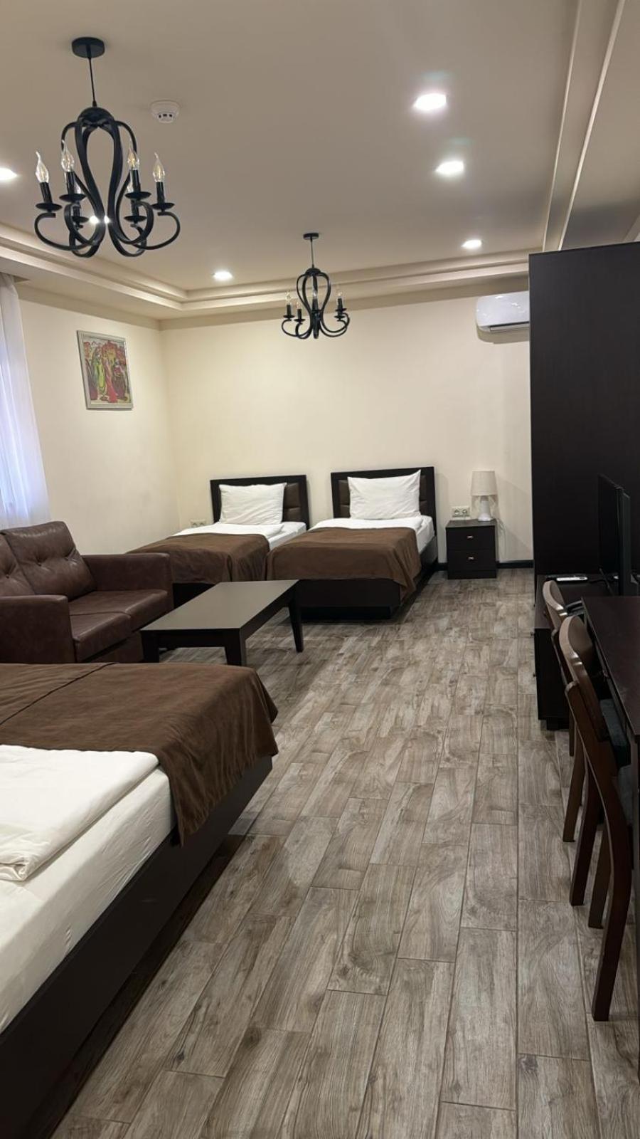 Boutique Living Hotel Yerevan Exterior photo